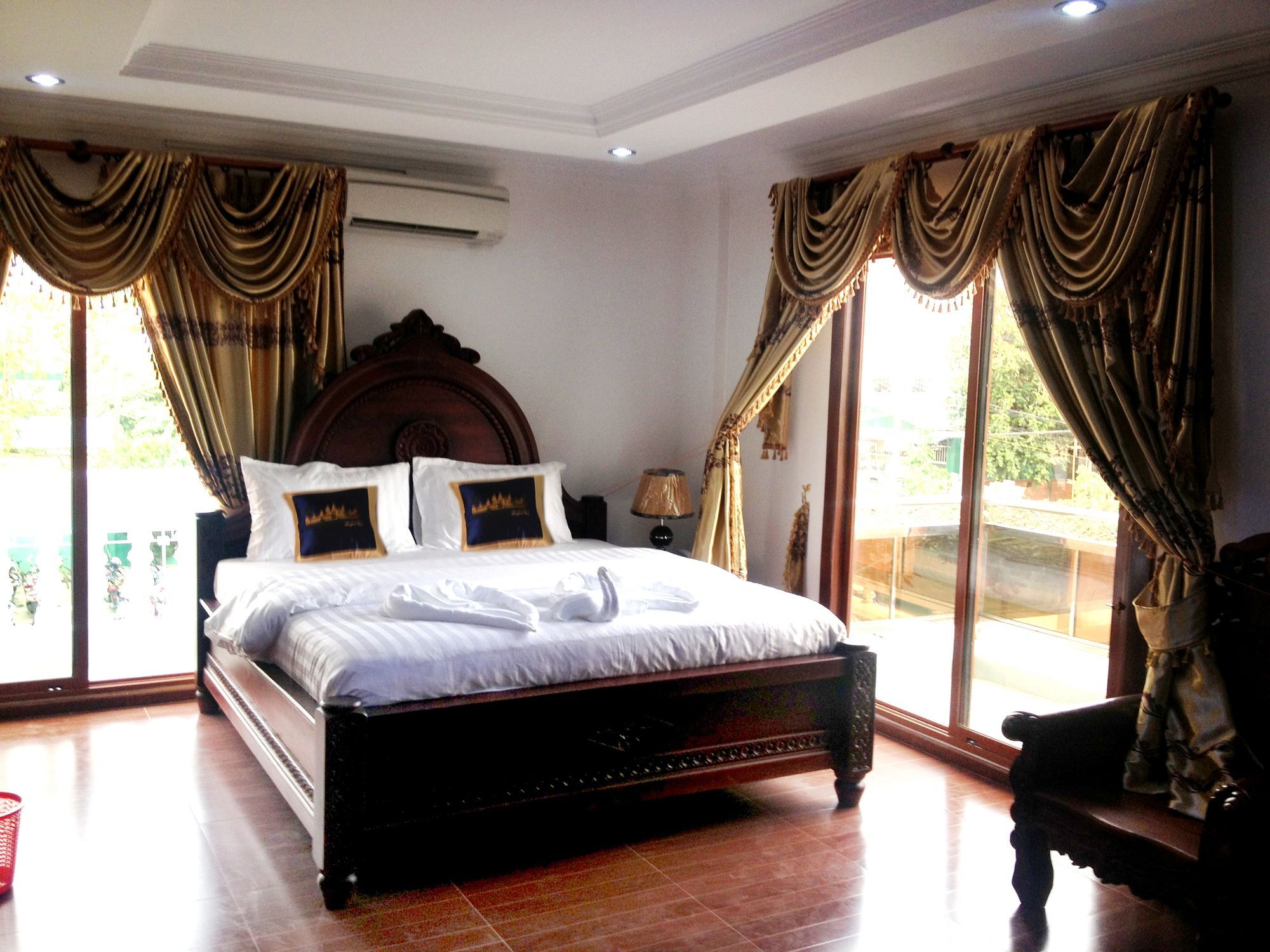 Emerald Bb Battambang Hotel Ngoại thất bức ảnh